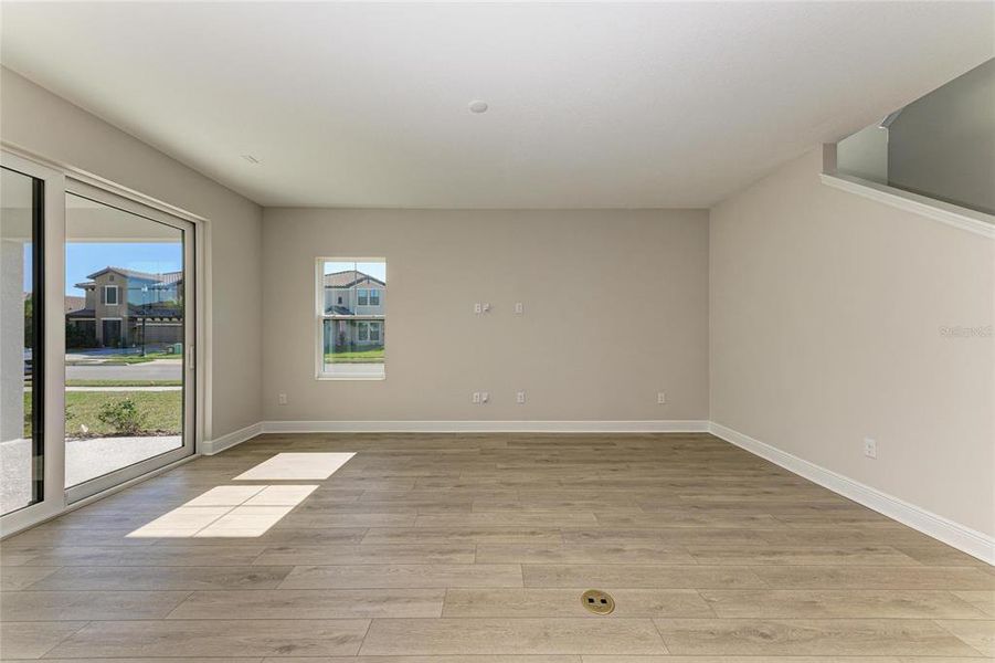 Spacious, unfurnished interior of a new home in Crosswind Ranch, Parrish (Image 30).