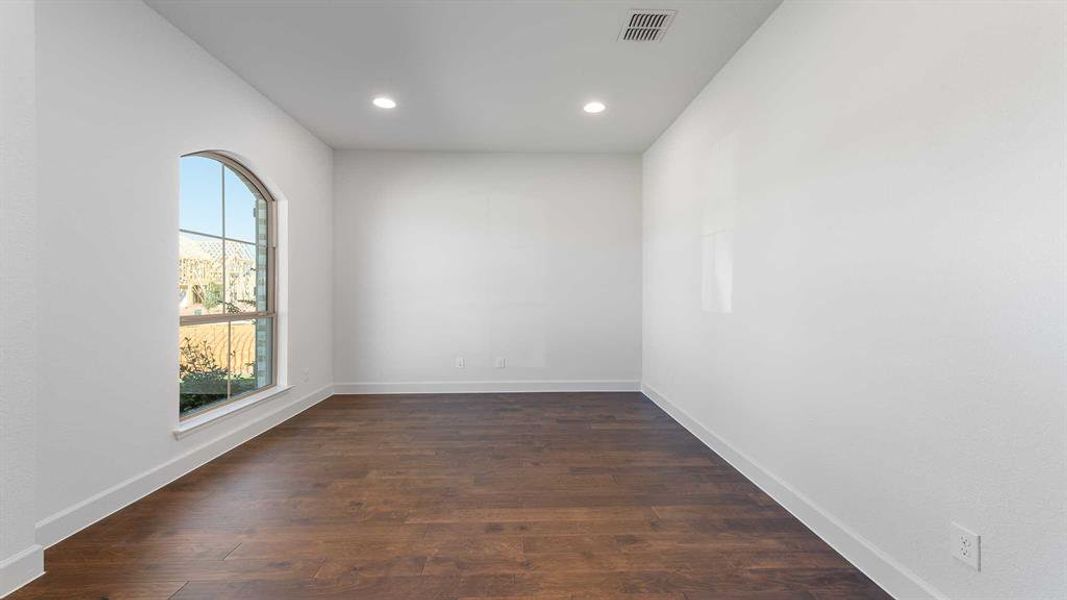 Spacious, unfurnished interior of a new home in North Sky 65', Celina (Image 21). Spacious, unfurnished interior of a new home in North Sky 65', Celina (Image 21).