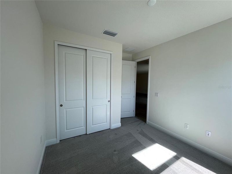 Spacious, unfurnished interior of a new home in Angeline, Land O' Lakes (Image 40).