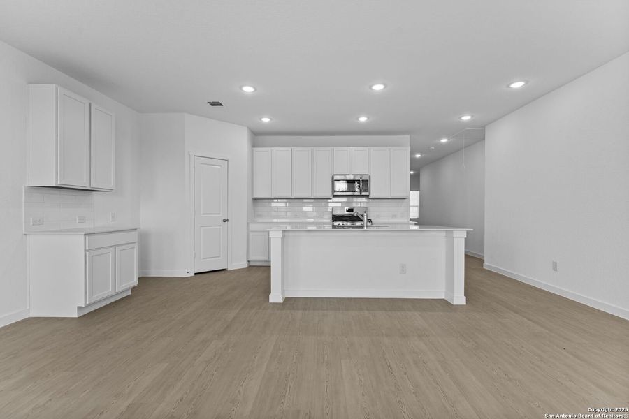 Furnished interior view inside a new home in Hidden Trails: Coastline Collection, Bulverde (Image 16). Furnished interior view inside a new home in Hidden Trails: Coastline Collection, Bulverde (Image 16).