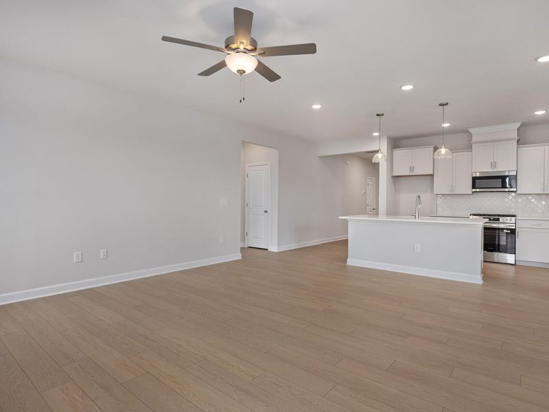 Spacious, unfurnished interior of a new home in Wellers Knoll, Lillington (Image 19). Spacious, unfurnished interior of a new home in Wellers Knoll, Lillington (Image 19).
