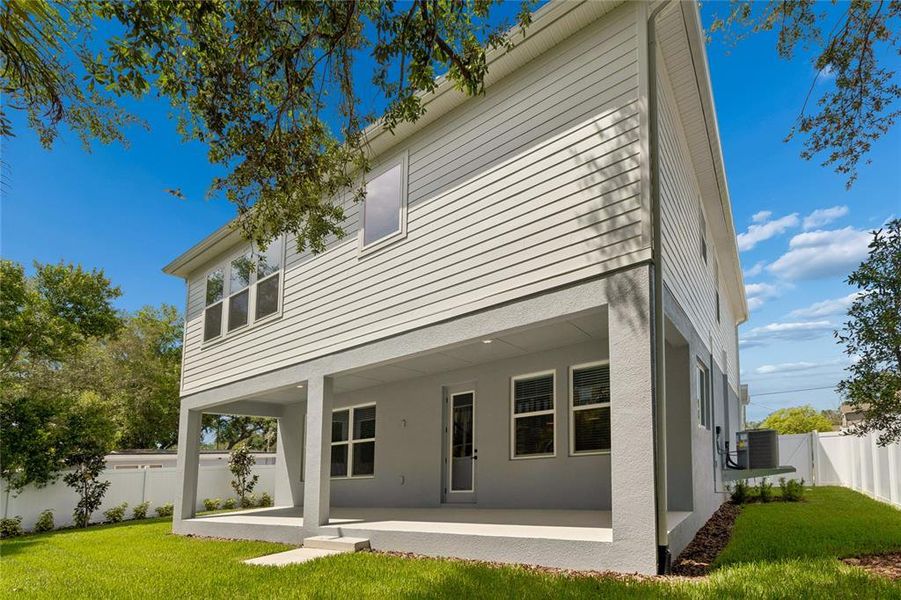 Exterior details and patio area of a home in , Tampa (Image 24).