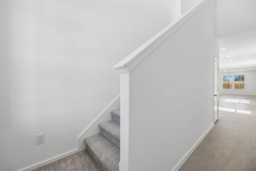 Spacious, unfurnished interior of a new home in Montgomery Bend, Montgomery (Image 24).