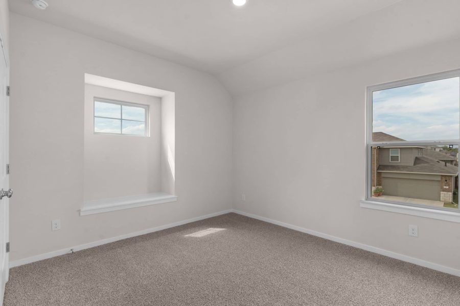 Spacious, unfurnished interior of a new home in University Heights, Round Rock (Image 23).