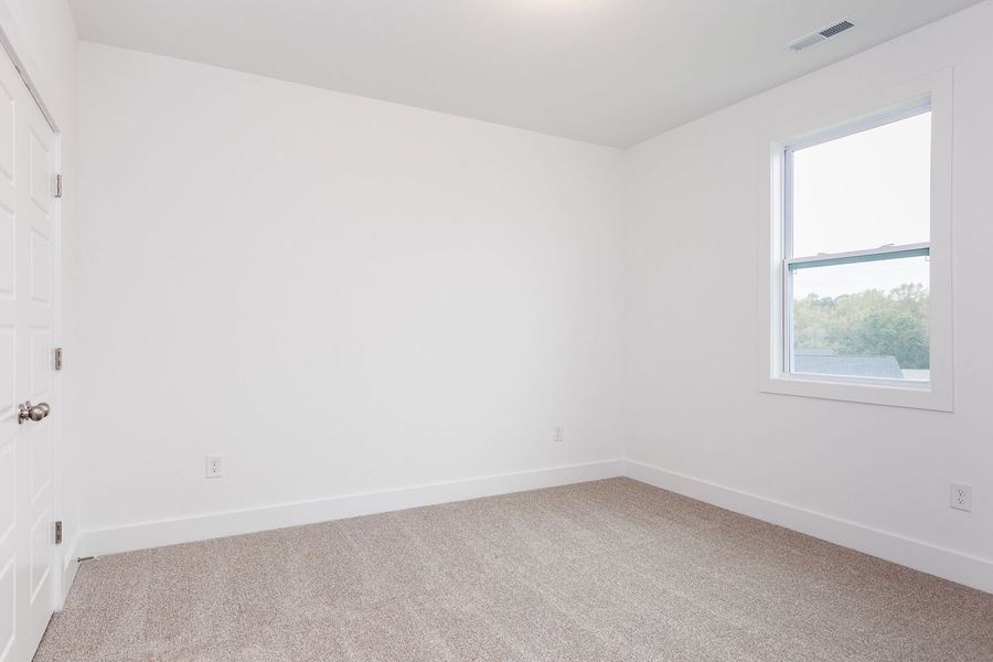 Spacious, unfurnished interior of a new home in High Grove Oaks, Fuquay Varina (Image 29).