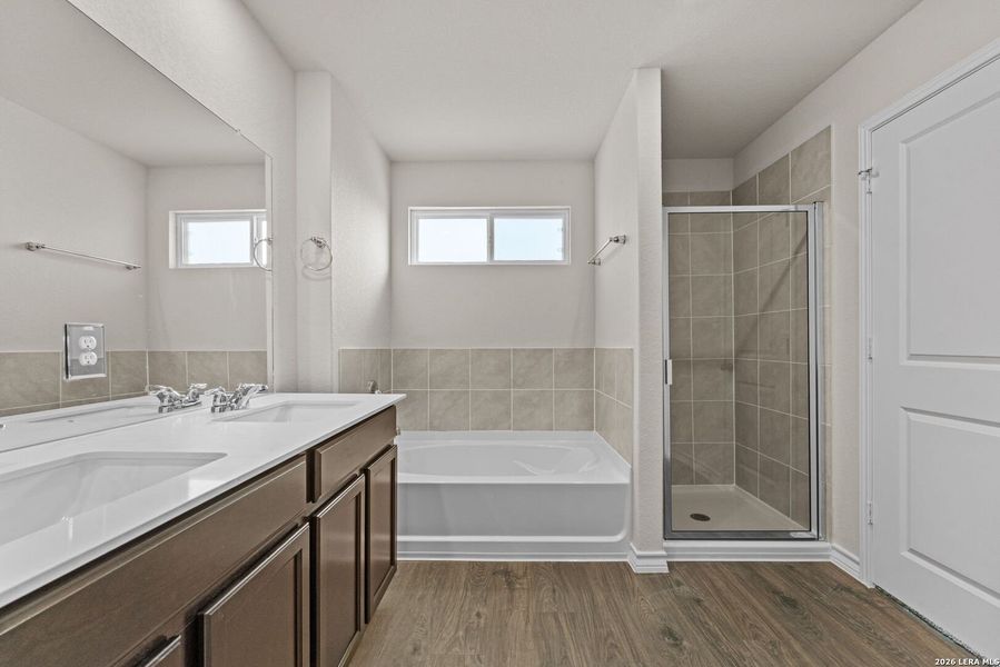 Furnished interior view inside a new home in Steele Creek, Cibolo (Image 4).