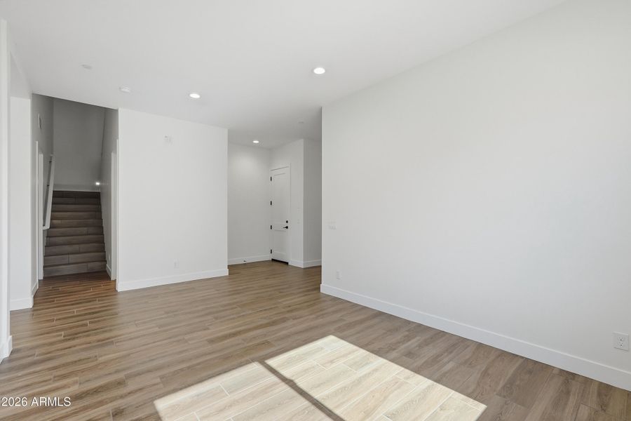 008_ListerPros 008_ListerPros