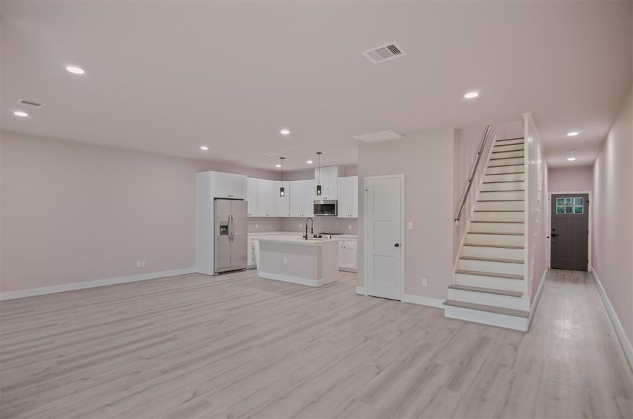 Spacious, unfurnished interior of a new home in , Montgomery (Image 18).