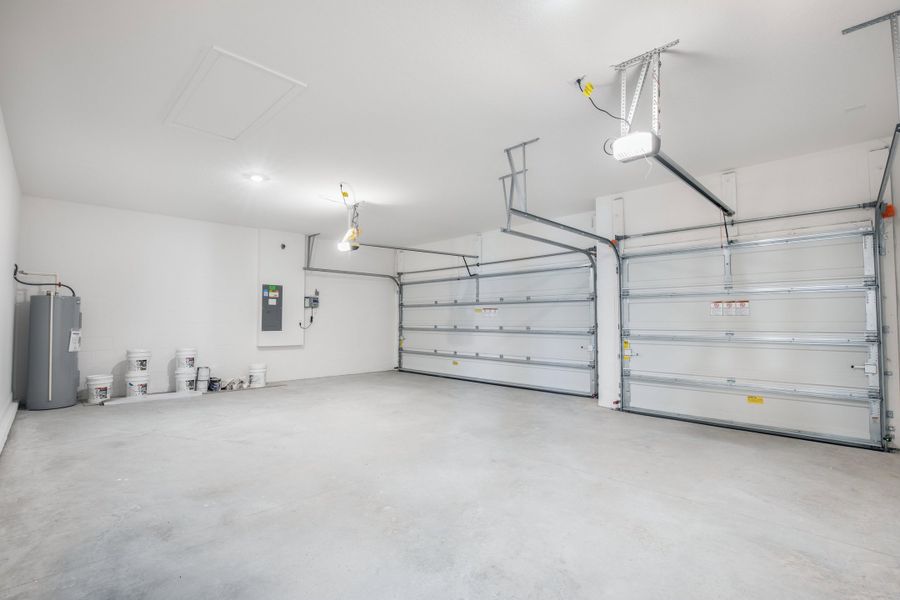 Representative unfurnished interior of a home built from the Harmony by Maronda Homes in Brookshire Green, Kingsland (Image 18). Representative unfurnished interior of a home built from the Harmony by Maronda Homes in Brookshire Green, Kingsland (Image 18).