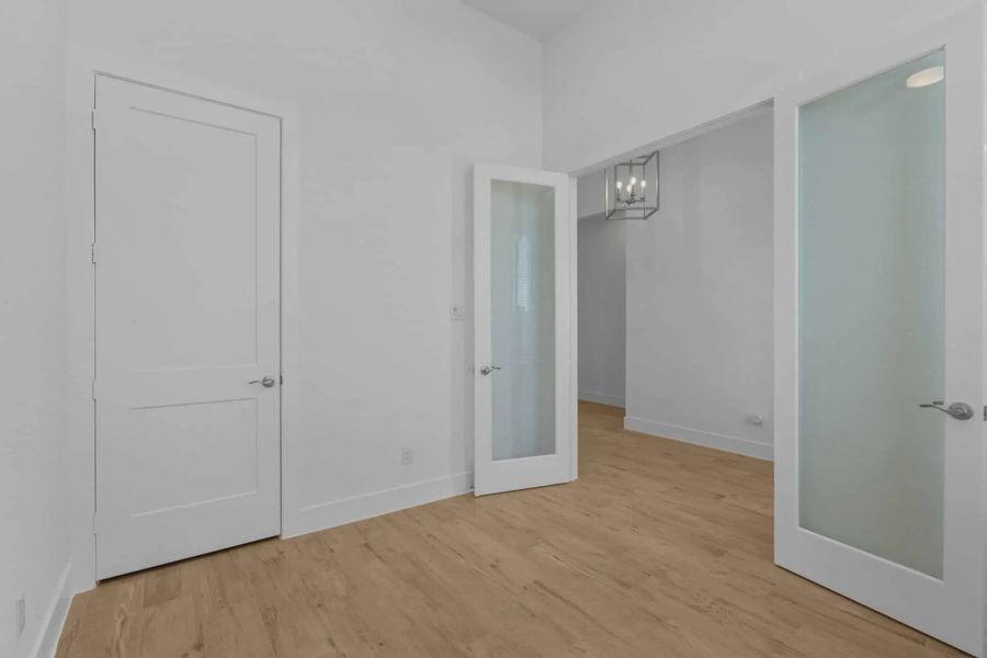 Representative unfurnished interior of a home built from the Brentwood by Chesmar Homes in Fulshear Lakes, Fulshear (Image 23).