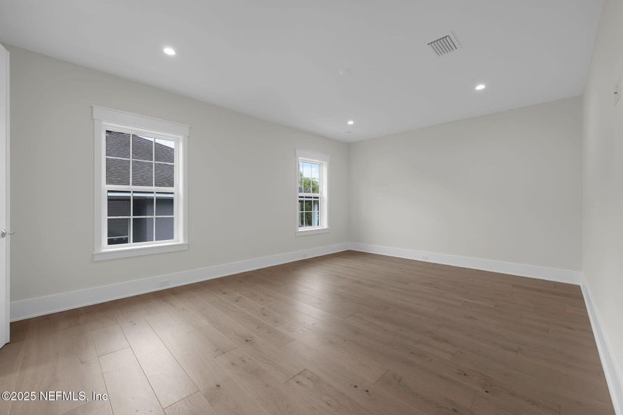 Spacious, unfurnished interior of a new home in , Atlantic Beach (Image 20). Spacious, unfurnished interior of a new home in , Atlantic Beach (Image 20).