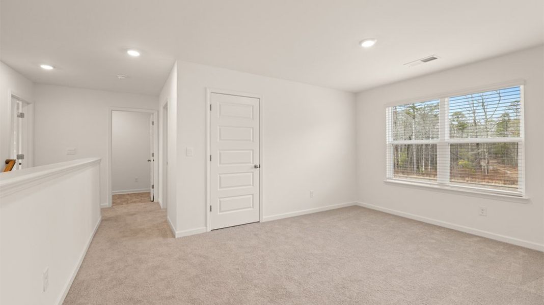Spacious, unfurnished interior of a new home in Independence, Loganville (Image 29).