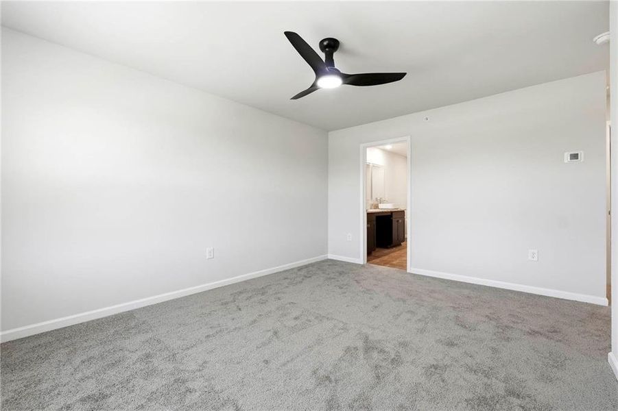 Spacious, unfurnished interior of a new home in Carolina, Palmetto (Image 6). Spacious, unfurnished interior of a new home in Carolina, Palmetto (Image 6).