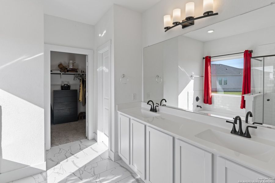 Furnished interior view inside a new home in Hickory Ridge, Elmendorf (Image 17).