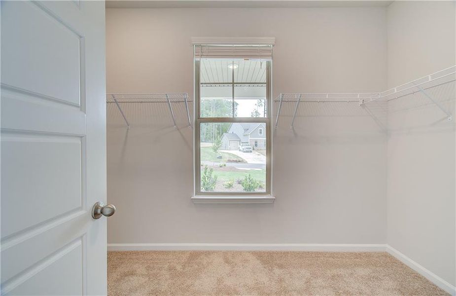 Spacious, unfurnished interior of a new home in Grandview at Millers Mill, Stockbridge (Image 23).