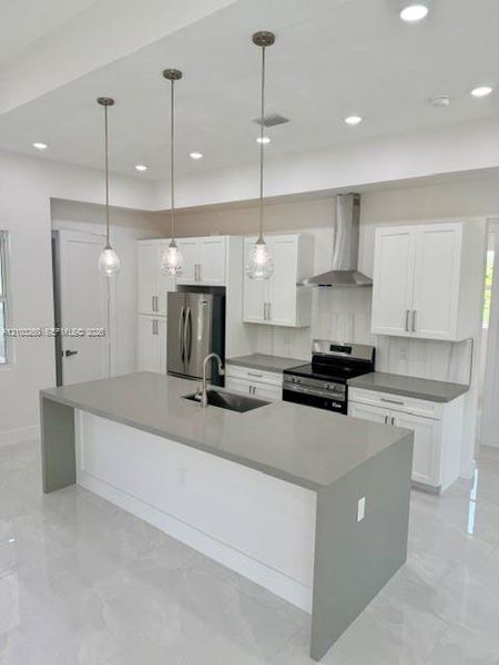 Furnished interior view inside a new home in , Lehigh Acres (Image 7).