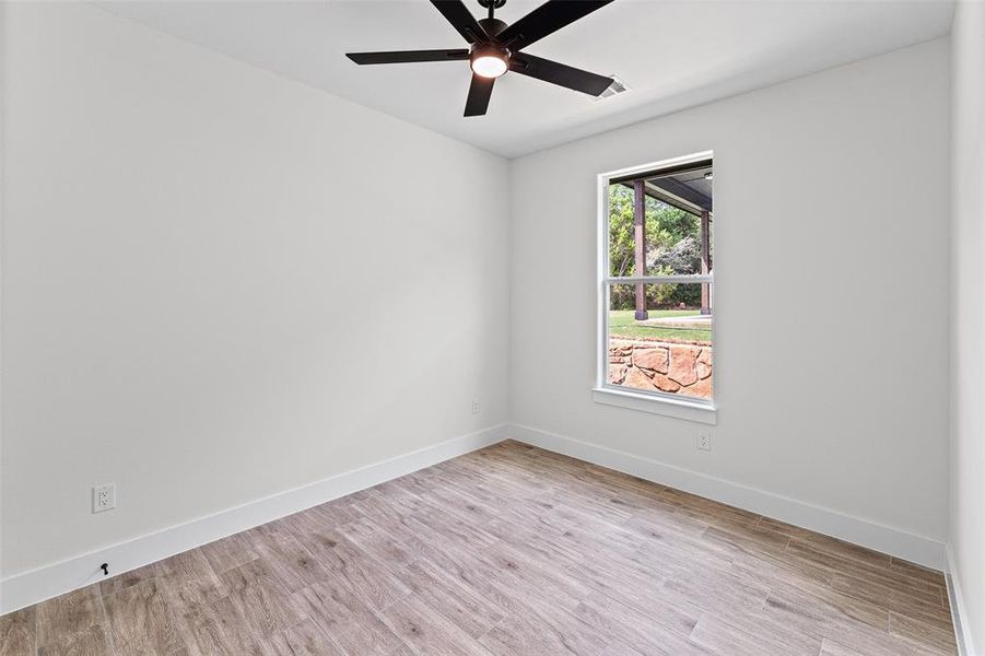 Spacious, unfurnished interior of a new home in , Granbury (Image 23). Spacious, unfurnished interior of a new home in , Granbury (Image 23).