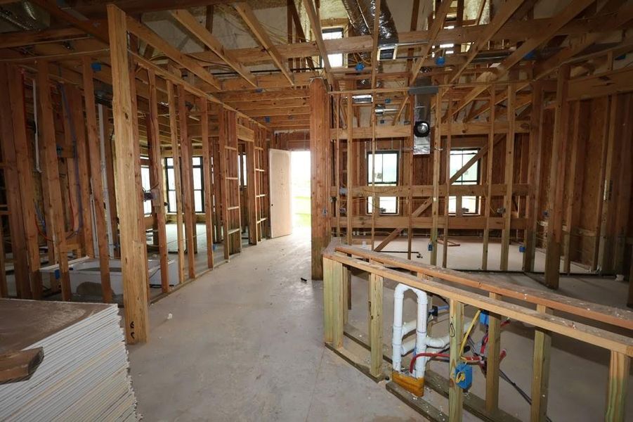 Spacious, unfurnished interior of a new home in Riceland 50’ Alley Load Homesites, Mont Belvieu (Image 4).