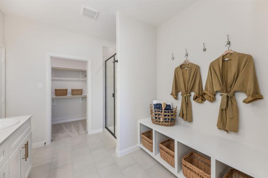 This wonderful owner's bath offers a spacious walk in shower and plenty of space for pampering! This wonderful owner's bath offers a spacious walk in shower and plenty of space for pampering!