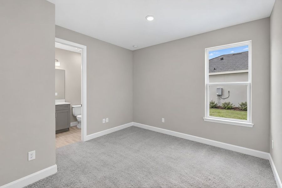 Spacious, unfurnished interior of a new home in Victoria Lakes, Odessa (Image 13).