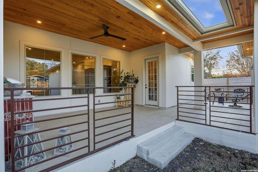 Exterior details and patio area of a home in , Terrell Hills (Image 30).