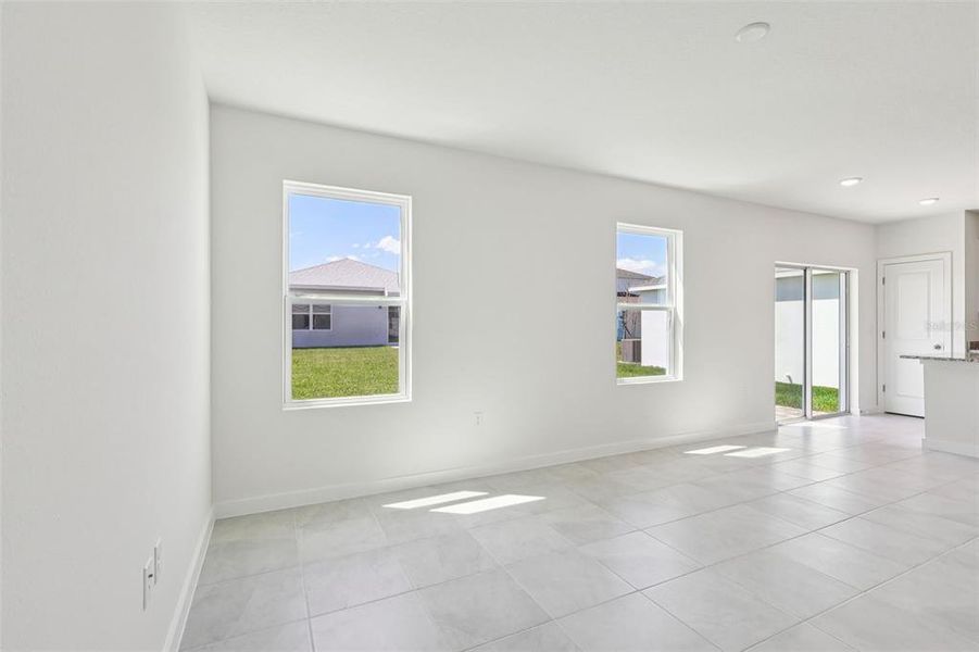Spacious, unfurnished interior of a new home in Willowbrook North, Winter Haven (Image 18). Spacious, unfurnished interior of a new home in Willowbrook North, Winter Haven (Image 18).