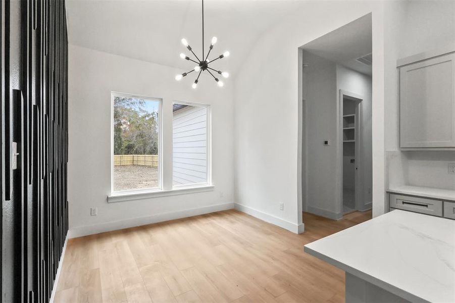 Spacious, unfurnished interior of a new home in , Dallas (Image 18).