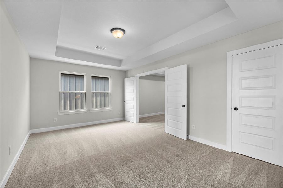 Spacious, unfurnished interior of a new home in Austin Point, Richmond (Image 15).