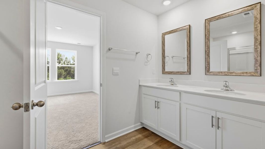 Furnished interior view inside a new home in Tanglewood Townes, Greenville (Image 14).