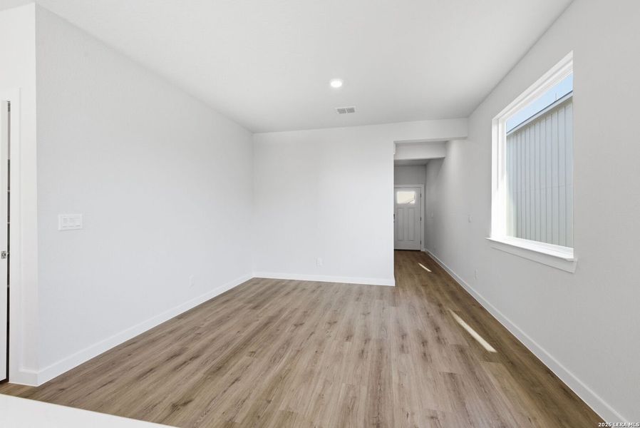 Spacious, unfurnished interior of a new home in , New Braunfels (Image 20).