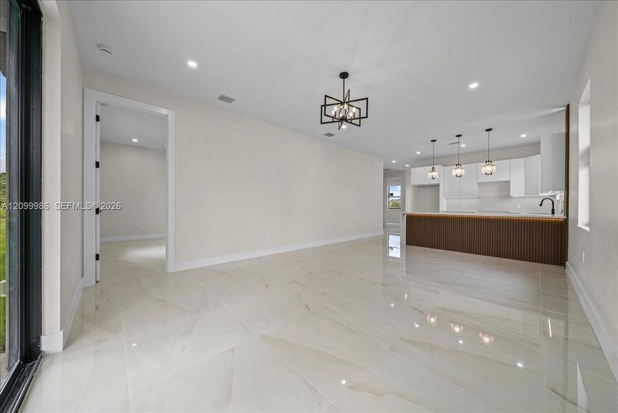 Spacious, unfurnished interior of a new home in , Lehigh Acres (Image 20).