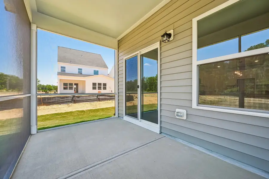 Representative images and renderings are for illustrative purposes. Actual structural options and design finishes of home may vary. Representative images and renderings are for illustrative purposes. Actual structural options and design finishes of home may vary.