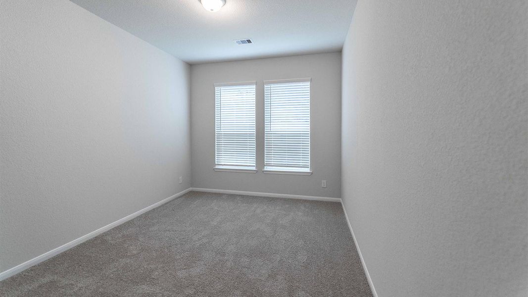 Spacious, unfurnished interior of a new home in Creekhaven, Rosharon (Image 15).