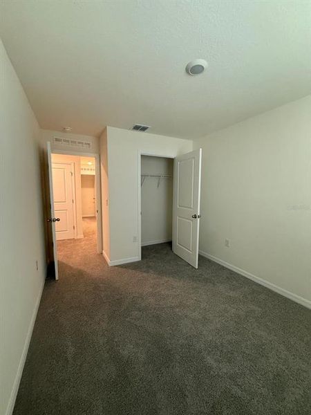 Spacious, unfurnished interior of a new home in , Ocala (Image 34).