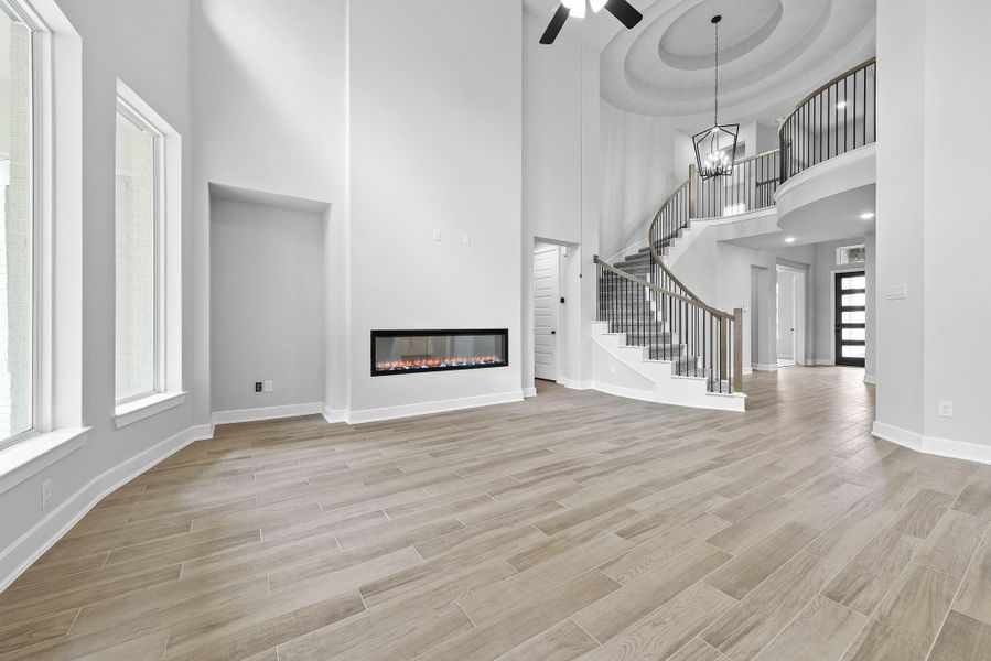 Representative image. Features, specifications, selections and colors may vary. Representative image. Features, specifications, selections and colors may vary.