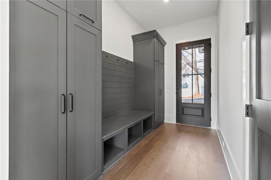 Spacious, unfurnished interior of a new home in , Roswell (Image 58). Spacious, unfurnished interior of a new home in , Roswell (Image 58).