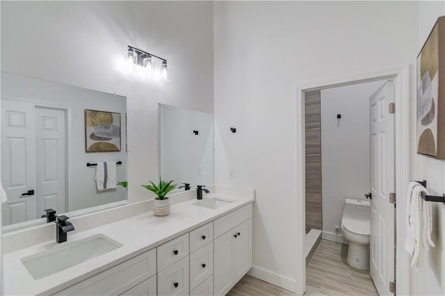 Furnished interior view inside a new home in , Gainesville (Image 3).