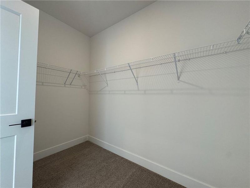 Spacious, unfurnished interior of a new home in Tuscany Hills, Douglasville (Image 14).