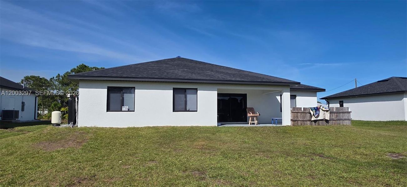 Exterior details and patio area of a home in , Lehigh Acres (Image 3).
