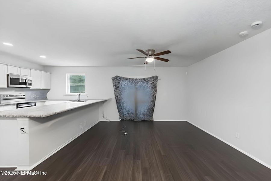 Furnished interior view inside a new home in , Jacksonville (Image 4).
