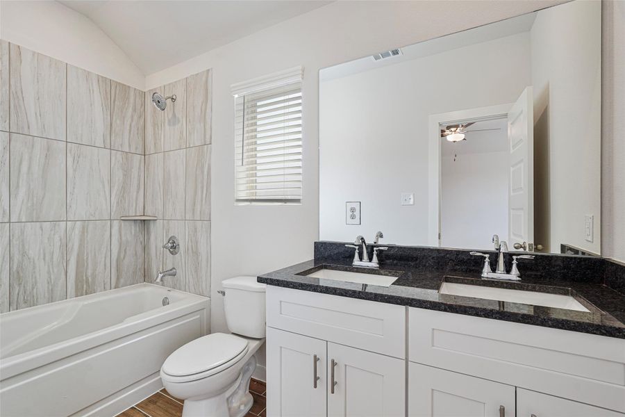 Furnished interior view inside a new home in Glendale Lakes, Arcola (Image 12).
