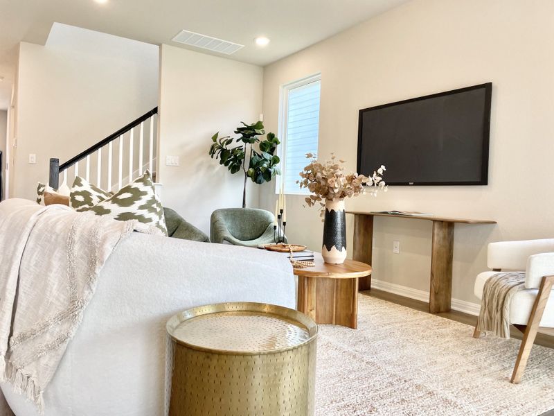 Representative furnished interior of a home built from the Blake by Ashton Woods in Rolling Glen, Hutto (Image 16).