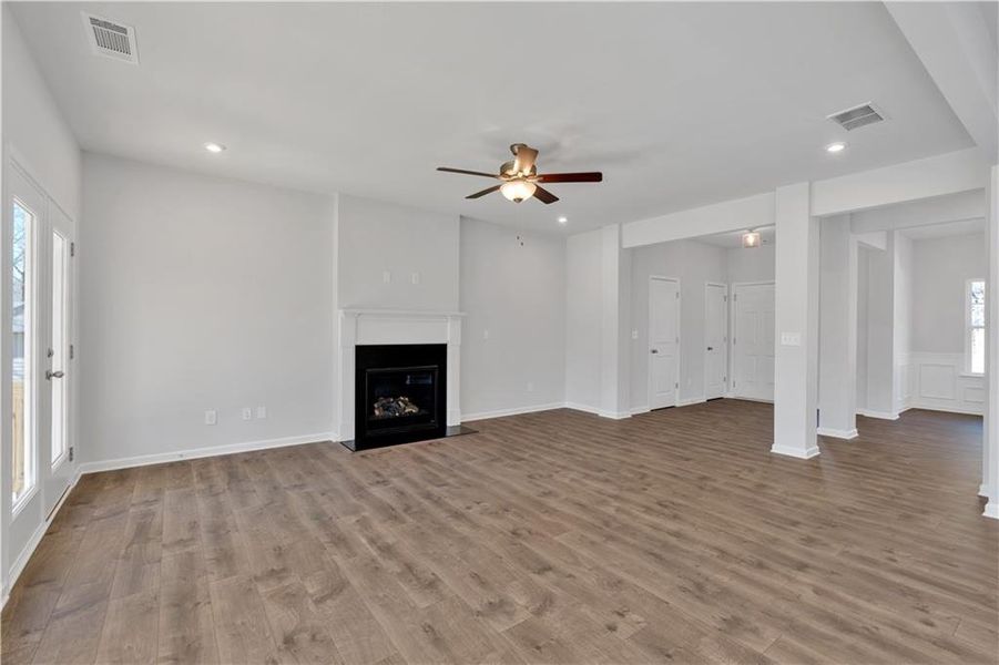 Spacious, unfurnished interior of a new home in Carter Grove, Cartersville (Image 10).