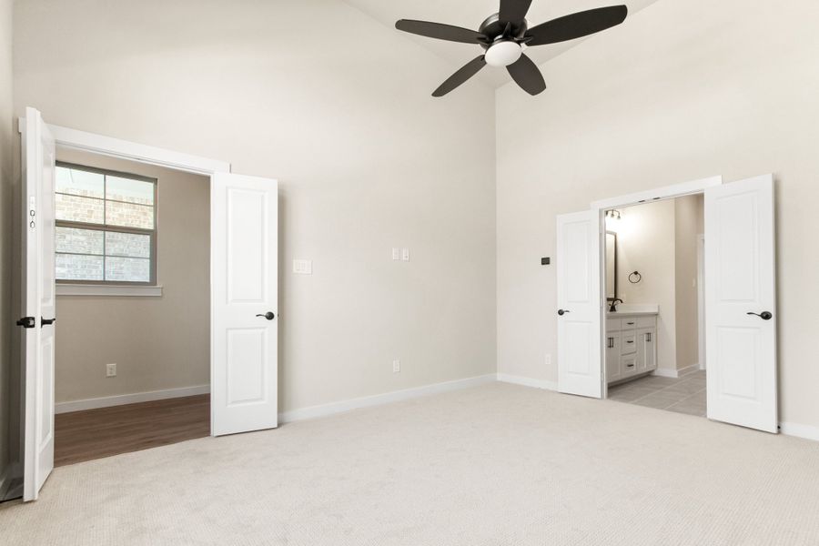 Spacious, unfurnished interior of a new home in Woodbridge Villas, Wylie (Image 12). Spacious, unfurnished interior of a new home in Woodbridge Villas, Wylie (Image 12).