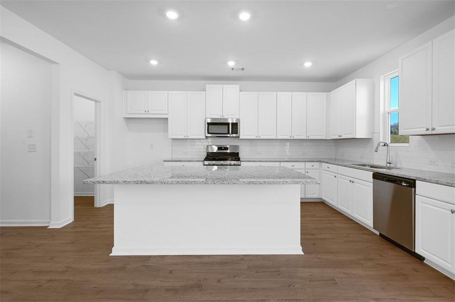 Furnished interior view inside a new home in Heritage River, Euharlee (Image 9).