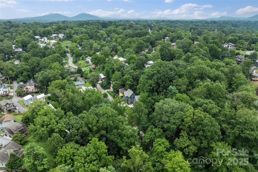 Image 35 of a home in .