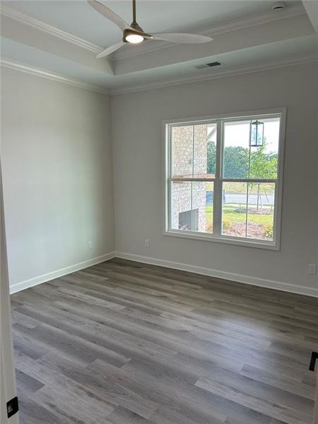 Spacious, unfurnished interior of a new home in , Gainesville (Image 11).