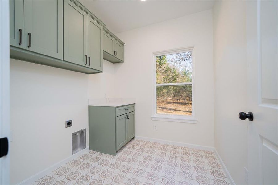 Spacious, unfurnished interior of a new home in , Scroggins (Image 31).