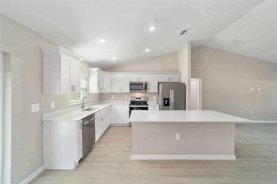Furnished interior view inside a new home in , Ocklawaha (Image 13).