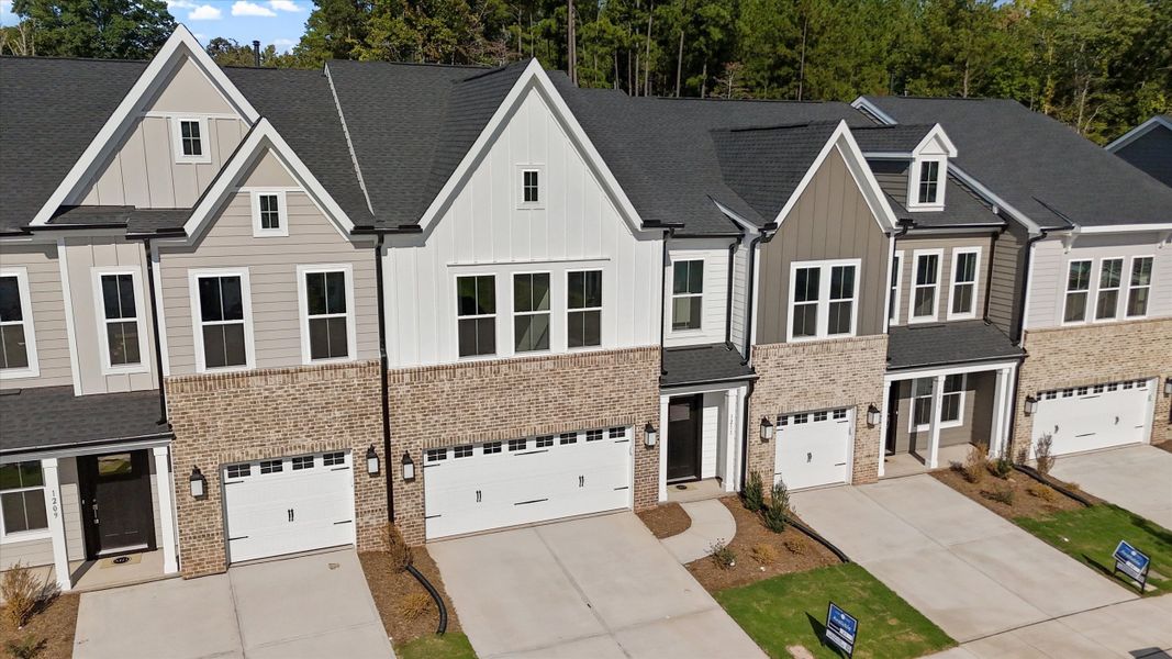 Image 27 of a home in Ovation at Sweetbrier.
